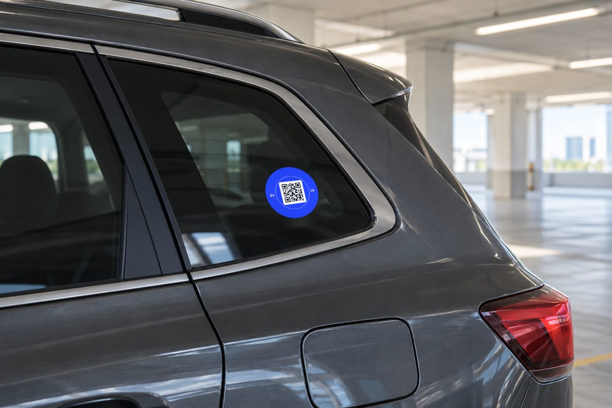 Mühür araç QR sticker – SUV yan cam